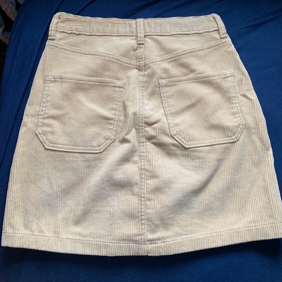 hollister ultra high-rise corduroy skirt - Picture 4 of 4